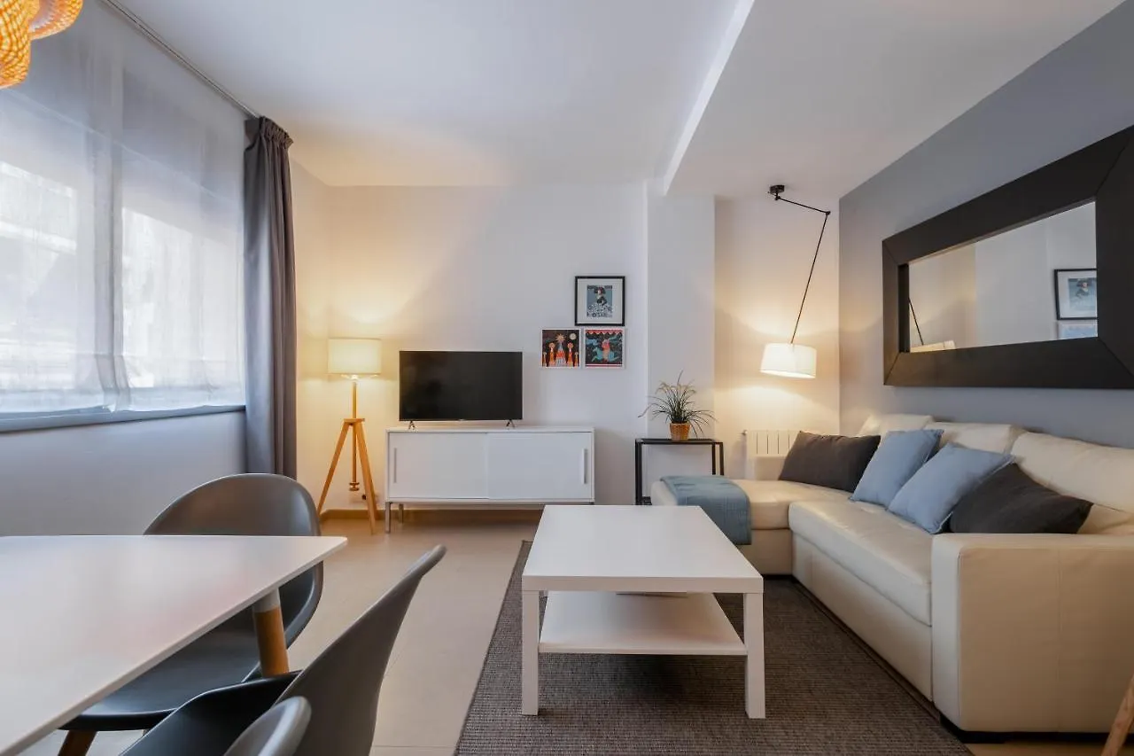 Inside Barcelona Apartments Salva